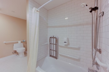 gaslamp plaza suites