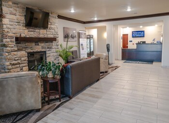 cobblestone hotel and suites lamar