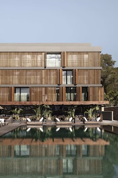 Oku Ibiza,Cala Gracio>>Cala De Bou,5 star