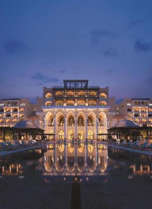 shangri la hotel apartments qaryat al beri