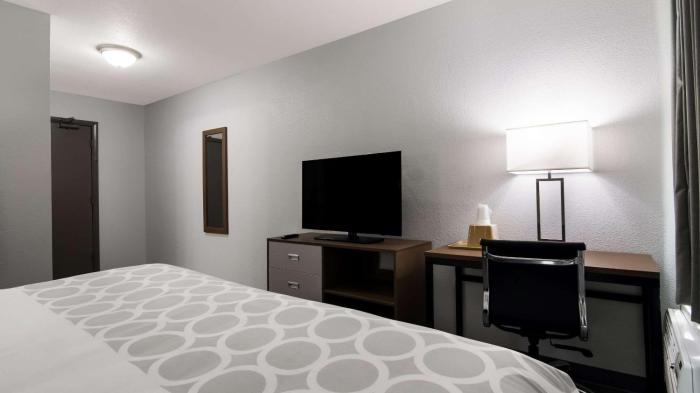 suburban studios portage