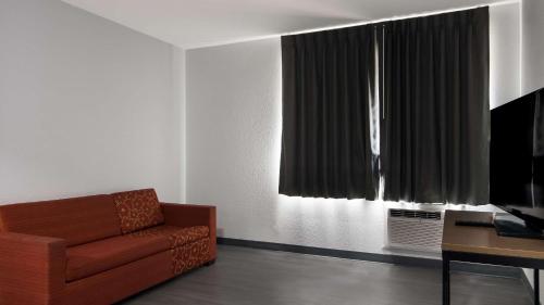 suburban studios portage