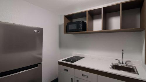 suburban studios portage
