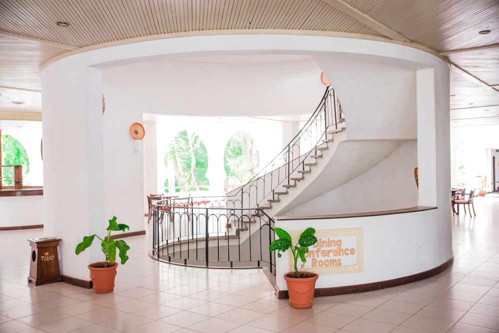 plaza beach hotel