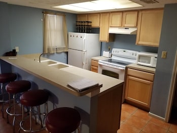 atrium 102