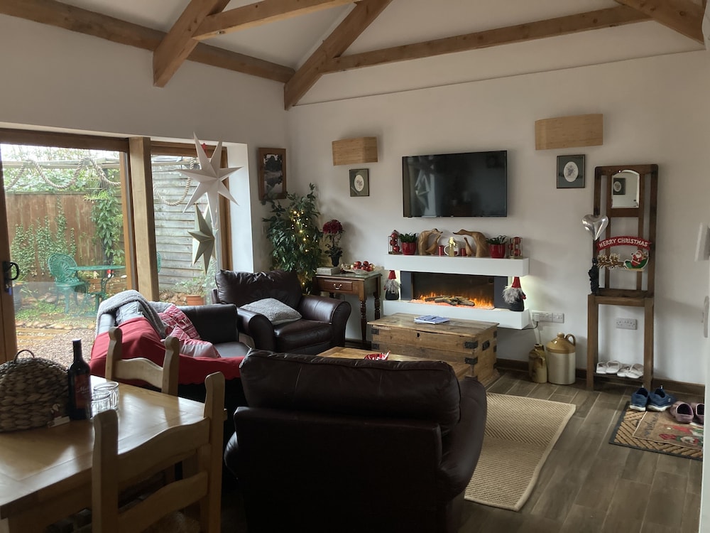 charming gnome cottage in devon near sidmouth