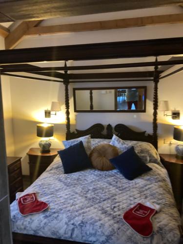 charming gnome cottage in devon near sidmouth