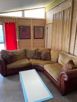 aloha beach club resort