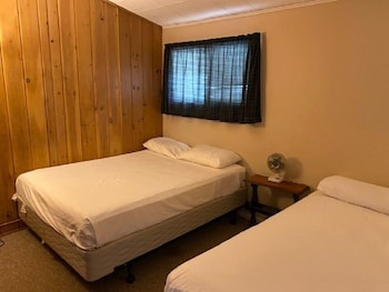 aloha beach club resort