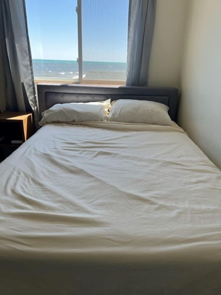 aloha beach club resort