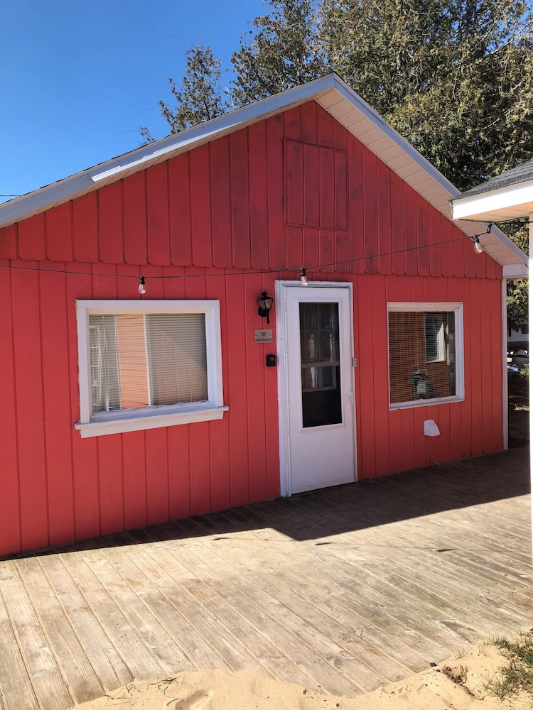 aloha beach club resort