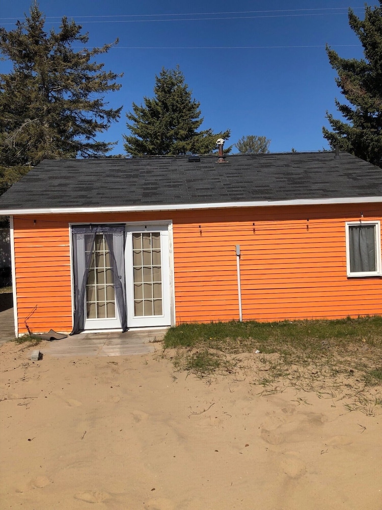 aloha beach club resort