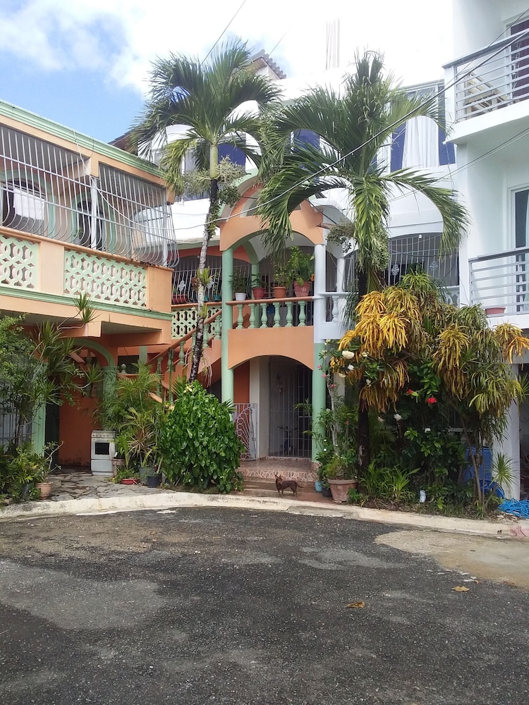best bed and breakfast in samana