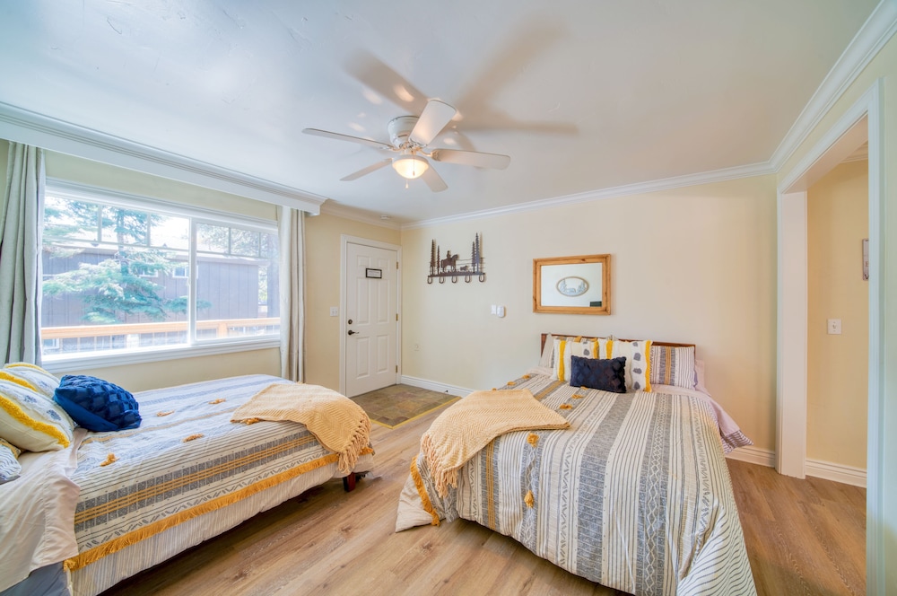 the moose and maple lodge