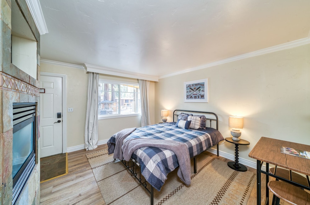 the moose and maple lodge