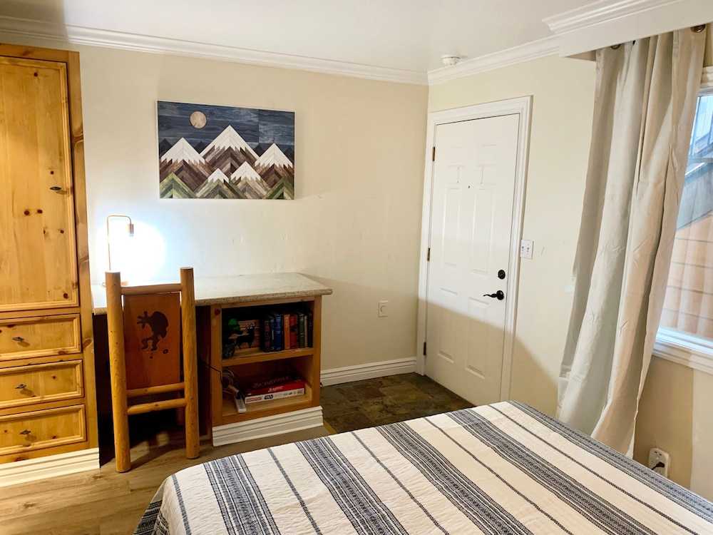 the moose and maple lodge