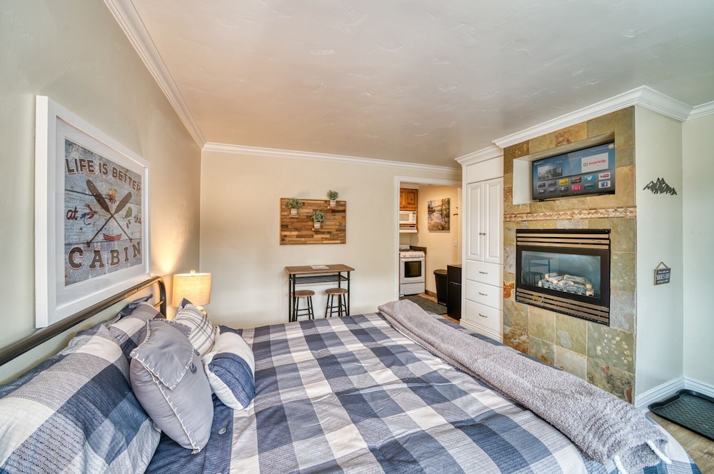 the moose and maple lodge