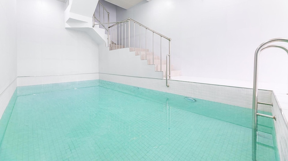 yeosu nukim poolvilla