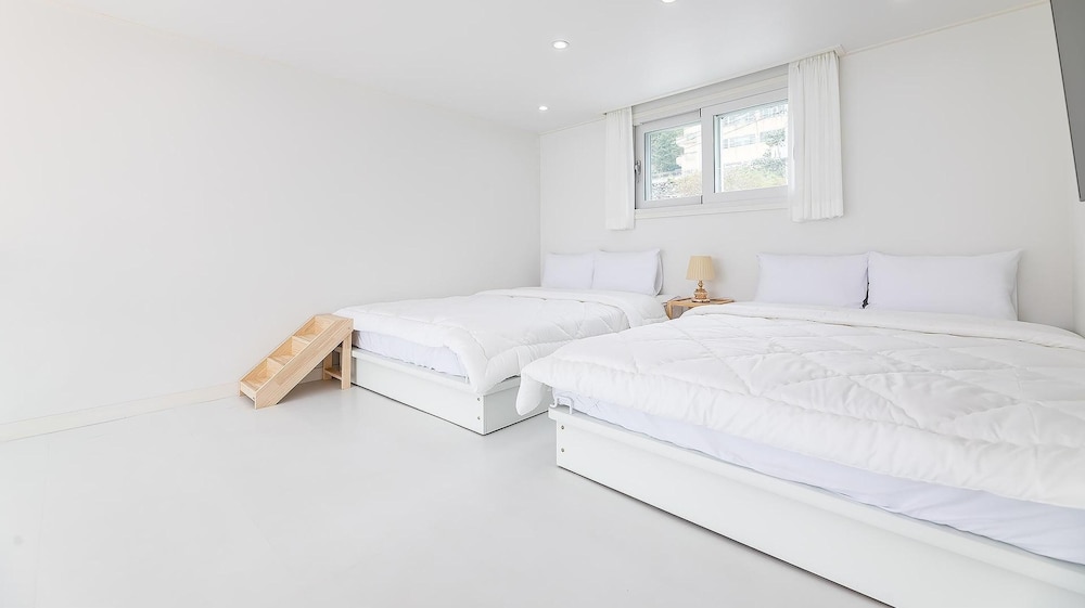 yeosu nukim poolvilla