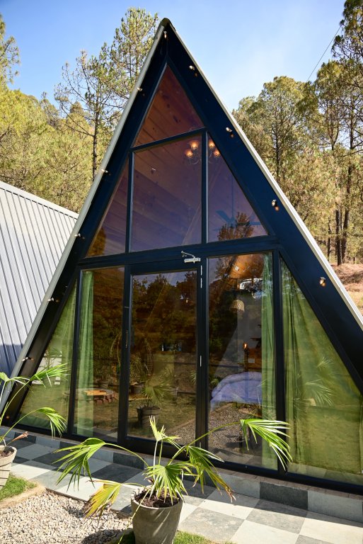 paradise pool resort