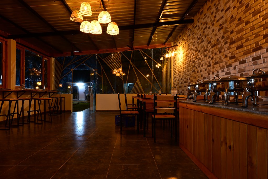 paradise pool resort