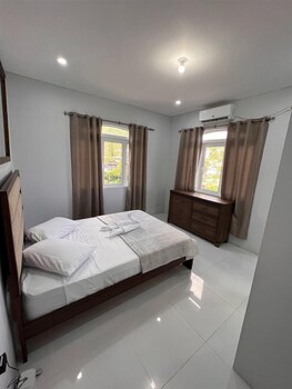 glencoe townhome with loft jacuzzi and pool