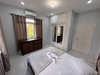 glencoe townhome with loft jacuzzi and pool