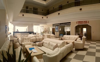 club bayar beach hotel