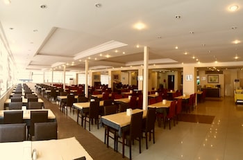 club bayar beach hotel