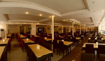 club bayar beach hotel