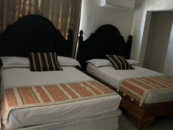 hotel y villas salamar