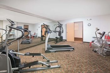 baymont by wyndham hot springs