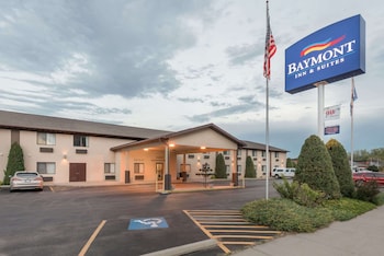 baymont by wyndham hot springs