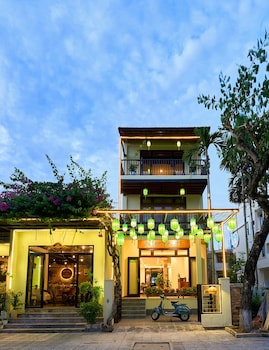 the muse house