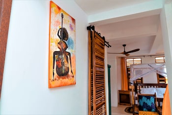 asante sana beachfront hotel