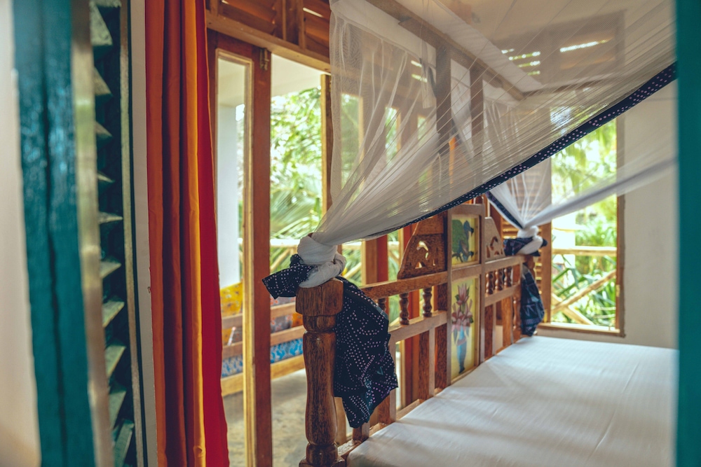 asante sana beachfront hotel