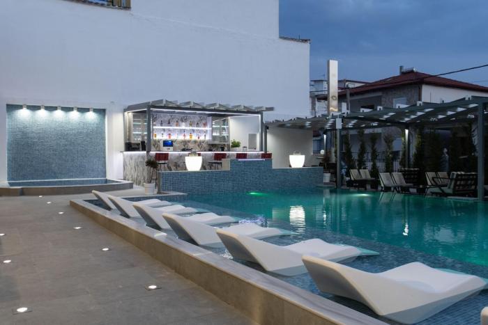 aeonian luxury suites