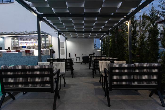 aeonian luxury suites