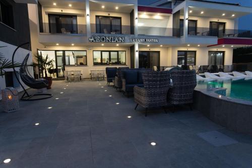 aeonian luxury suites