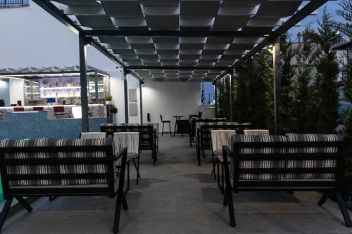 aeonian luxury suites
