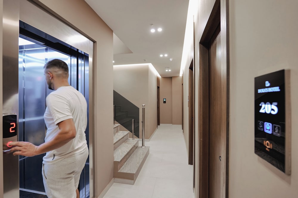 dukas hotel