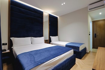 dukas hotel