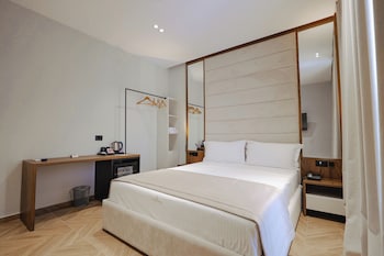 dukas hotel