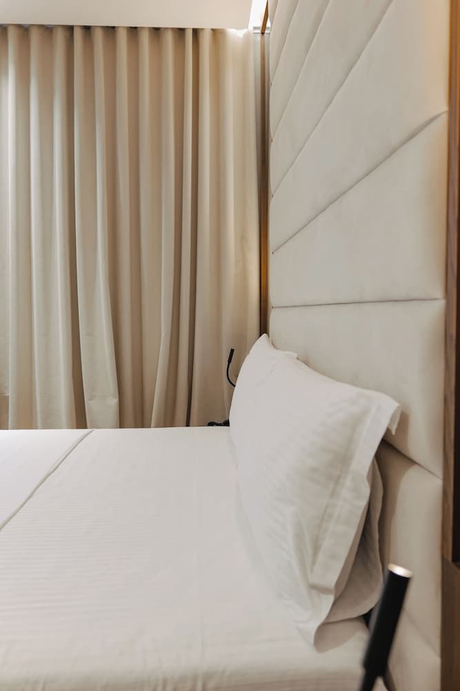 dukas hotel