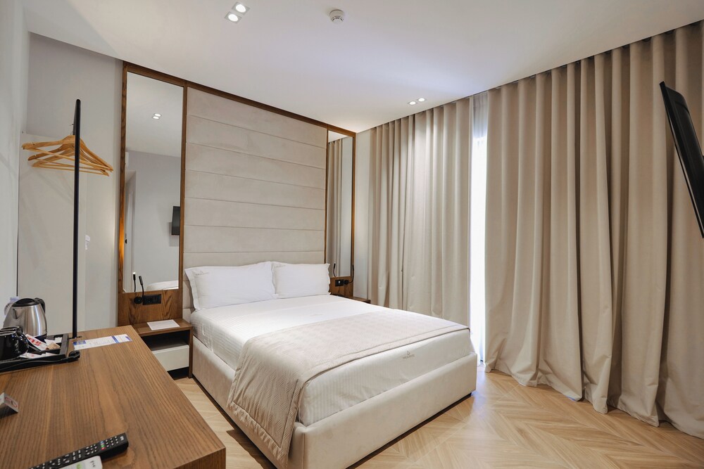 dukas hotel
