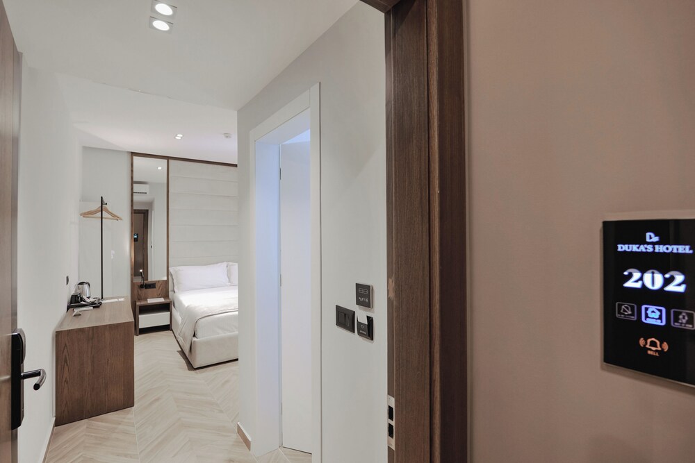 dukas hotel