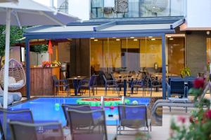 dukas hotel
