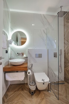 dukas hotel