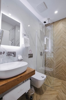 dukas hotel