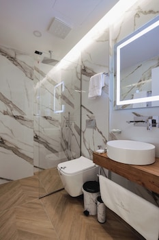 dukas hotel